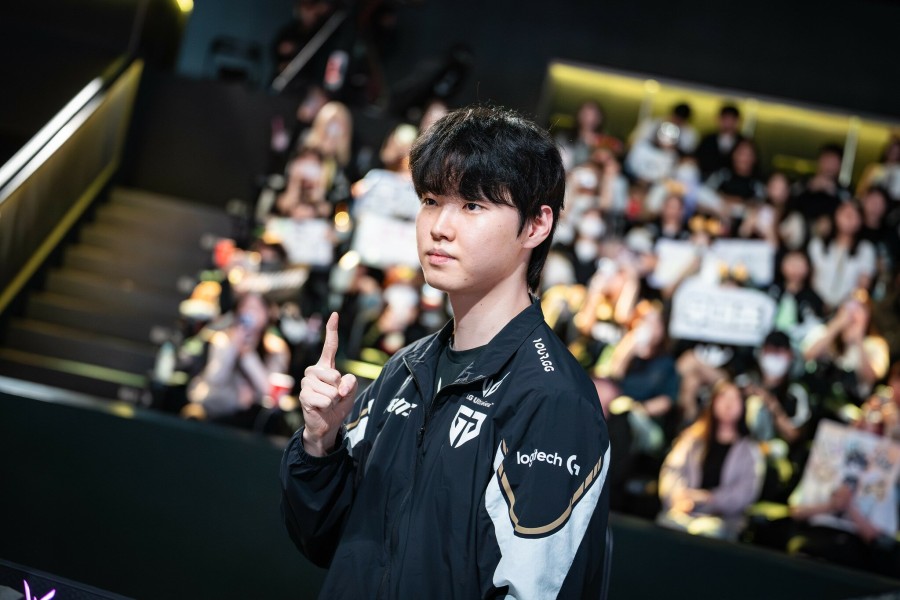 0_DRtv1WL2_9d05de0963a77773b23490e3900e32b0a3a121ec.jpg
