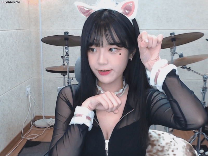 16218162107027.gif