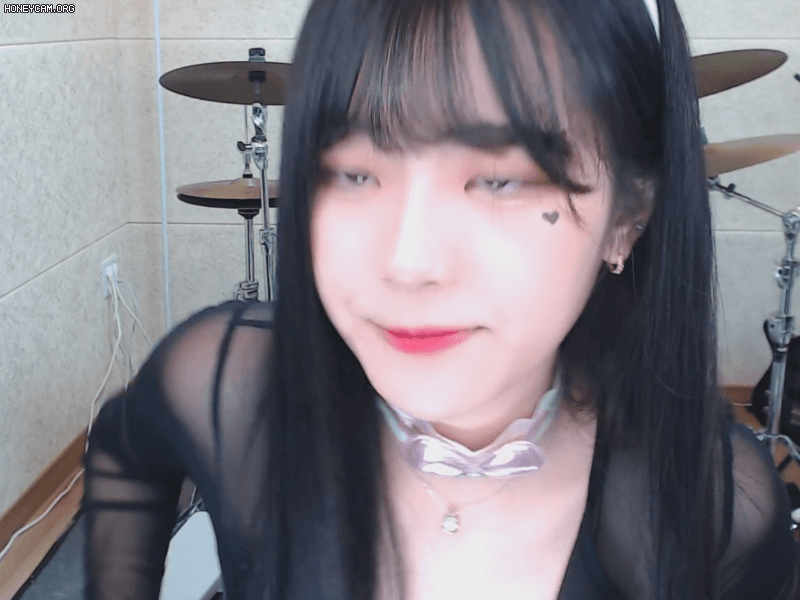 162181621358.gif