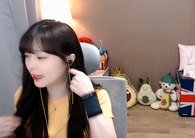 16230677281636.gif
