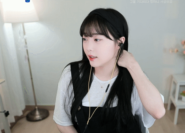 16265303657055.gif