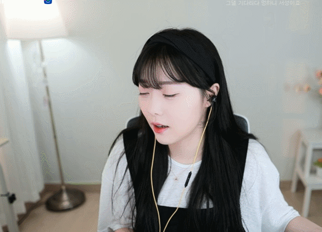 16265303679093.gif