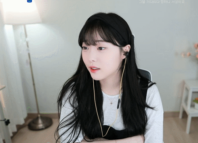 16265303706566.gif