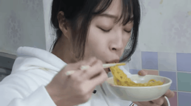 16405193755351.gif
