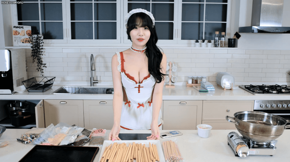 16468915010822.gif